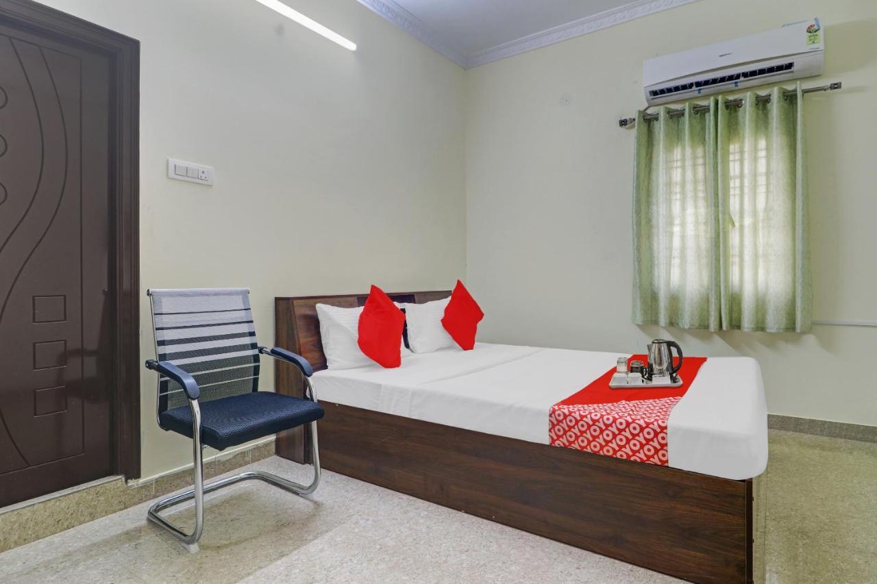 Hotel O S V Residency Kajaguda Near Gachibowli Hajdarabad Zewnętrze zdjęcie